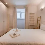 Cozy 2 Bedroom Retreat Apartment Lissabon