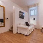 Cozy 2 Bedroom Retreat Apartment