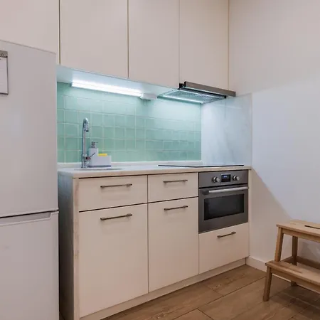 Cozy 2 Bedroom Retreat