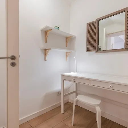 Cozy 2 Bedroom Retreat * Lisboa
