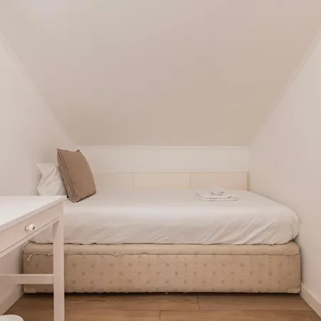 Cozy 2 Bedroom Retreat Lisboa