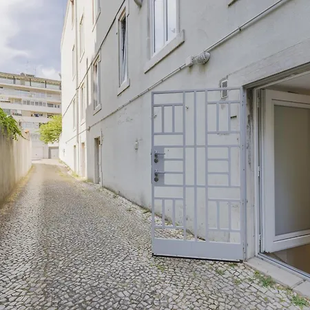 Cozy 2 Bedroom Retreat * Lisboa
